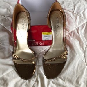 Guess gold heels, sandals 7.5